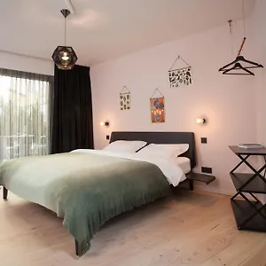 ** Bed & Breakfast Lucy In The Sky België
